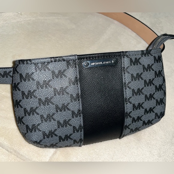 Brand New Michael Kors Purse Belt - Picture 3 of 3